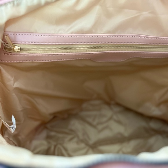 Pink soft padded nylon overnight laptop tote w/ double handle & adjustable strap - Picture 9 of 14